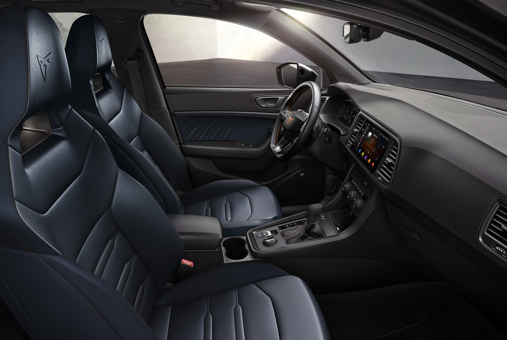 Interior view of the CUPRA Ateca with Petrol Blue Nappa leather Bucket seats, featuring exclusive Copper stitching and progressive fabrics.