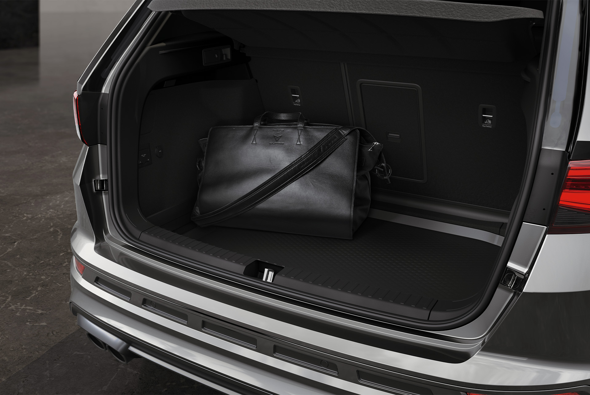 CUPRA Ateca showcasing a semirigid boot tray, perfectly designed to fit and protect the boot from dirt and moisture.